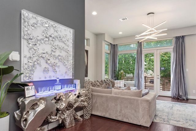 4413 Eli Street, Houston, TX 77007