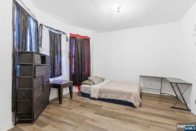 371 Badger Avenue, Newark, NJ 07112