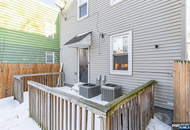 371 Badger Avenue, Newark, NJ 07112