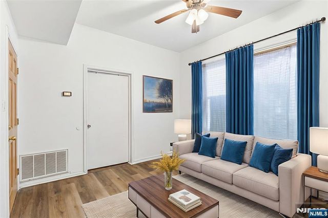 371 Badger Avenue, Newark, NJ 07112