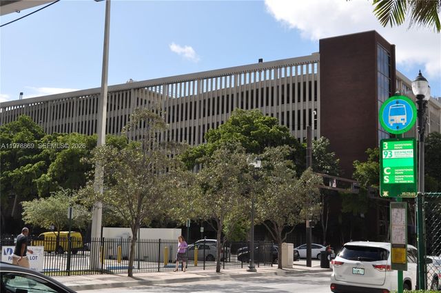 234 NE 3rd St 908, Miami, FL 33132