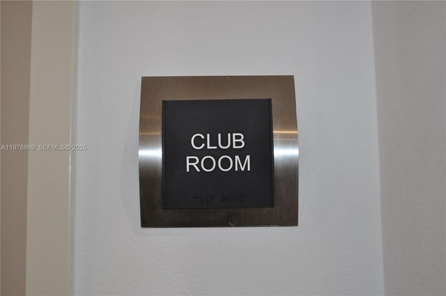 234 NE 3rd St 908, Miami, FL 33132