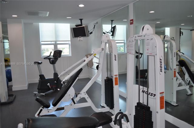 234 NE 3rd St 908, Miami, FL 33132