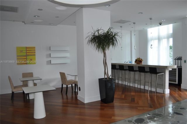 234 NE 3rd St 908, Miami, FL 33132