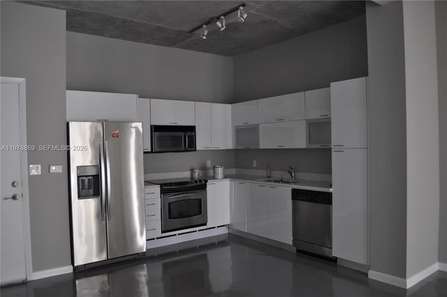 234 NE 3rd St 908, Miami, FL 33132