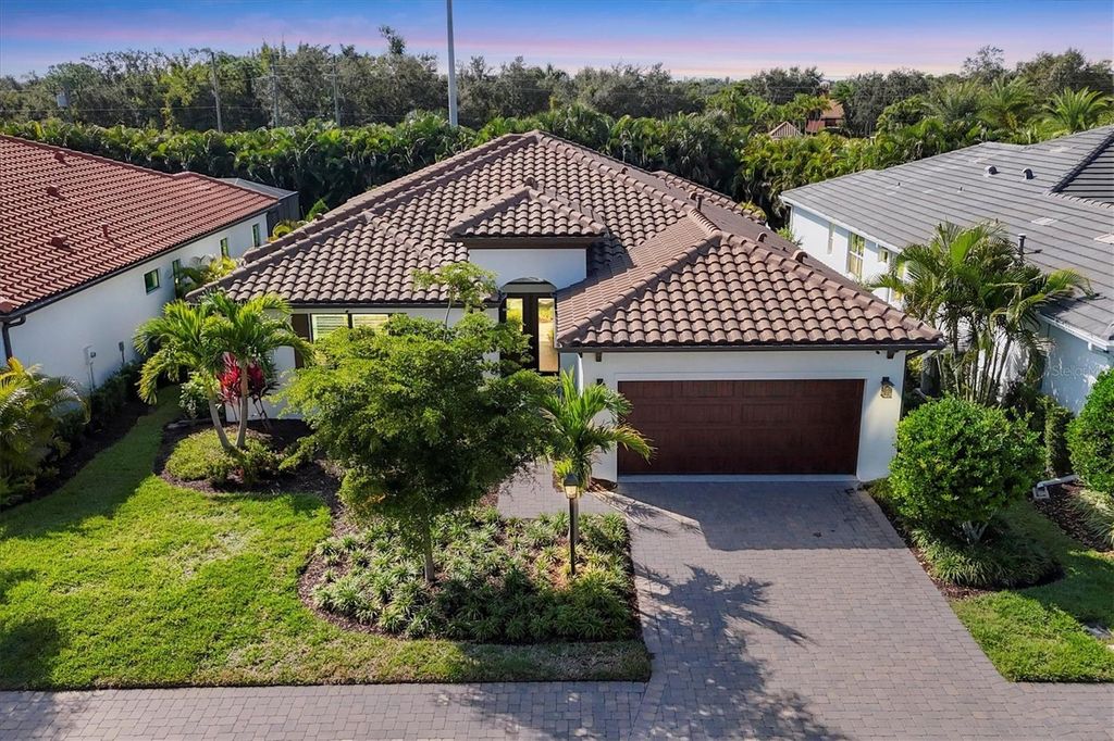 8020 CLEARWATER COURT, Sarasota, FL 34241