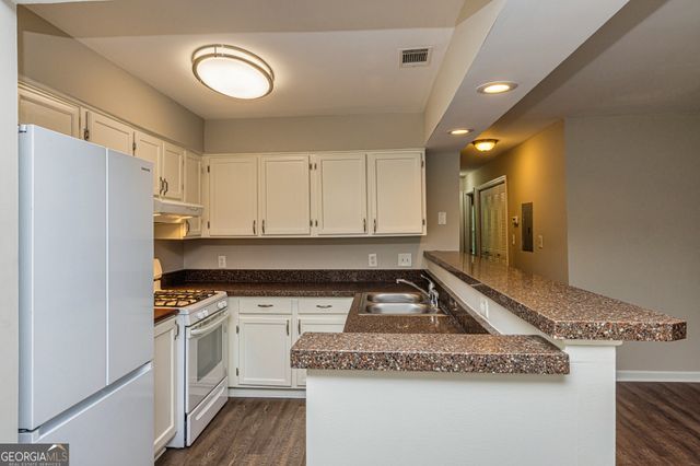 306 Ridgefield Drive, Peachtree City, GA 30269