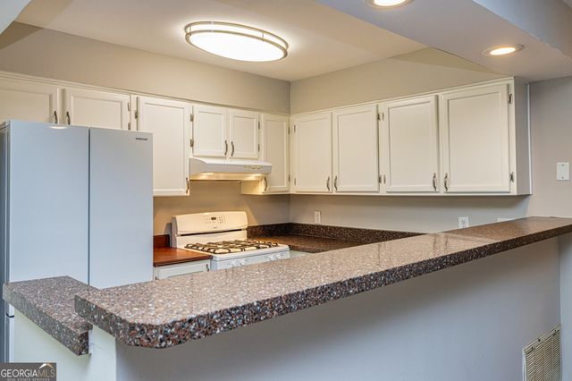 306 Ridgefield Drive, Peachtree City, GA 30269