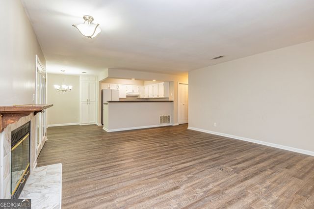 306 Ridgefield Drive, Peachtree City, GA 30269