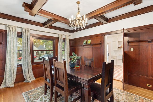 2530 T St, Sacramento, CA 95816