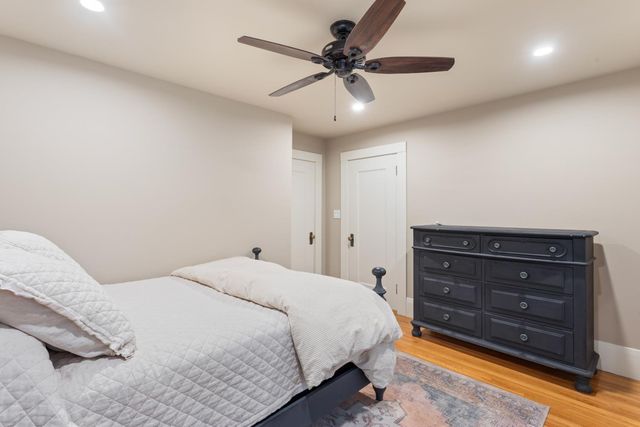 2530 T St, Sacramento, CA 95816