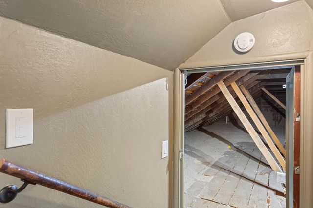 2530 T St, Sacramento, CA 95816