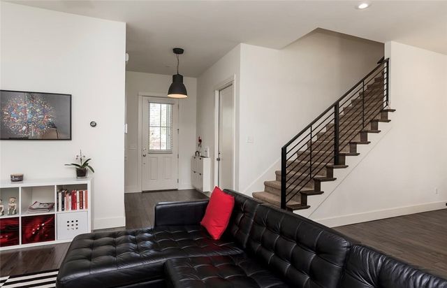 306 NW H Street, Bentonville, AR 72712