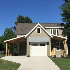 306 NW H Street, Bentonville, AR 72712