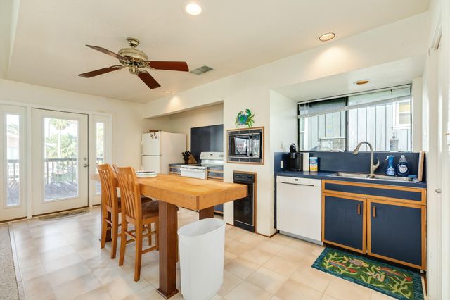 16708 Cormorant Road, Jamaica Beach, TX 77554