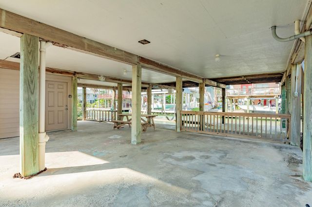 16708 Cormorant Road, Jamaica Beach, TX 77554