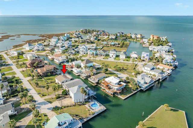 16708 Cormorant Road, Jamaica Beach, TX 77554