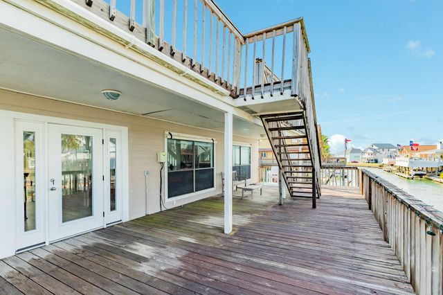 16708 Cormorant Road, Jamaica Beach, TX 77554