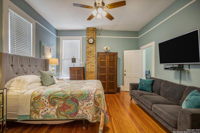 225 W Craig, San Antonio, TX 78212