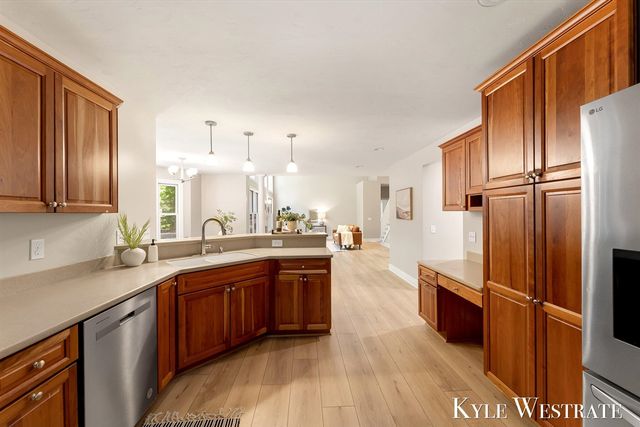6334 Red Rock Court, Muskegon, MI 49444