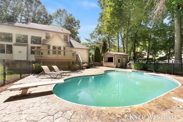 6334 Red Rock Court, Muskegon, MI 49444