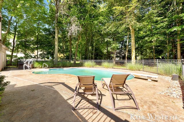 6334 Red Rock Court, Muskegon, MI 49444