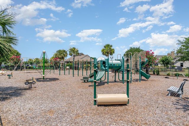 9127 Abingdon Dr., Myrtle Beach, SC 29579