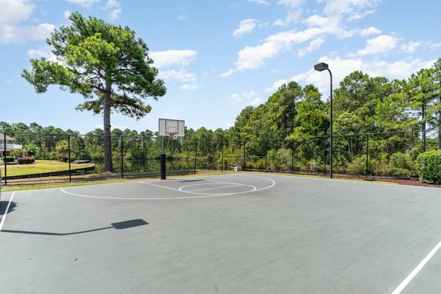 9127 Abingdon Dr., Myrtle Beach, SC 29579