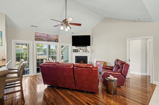 9127 Abingdon Dr., Myrtle Beach, SC 29579