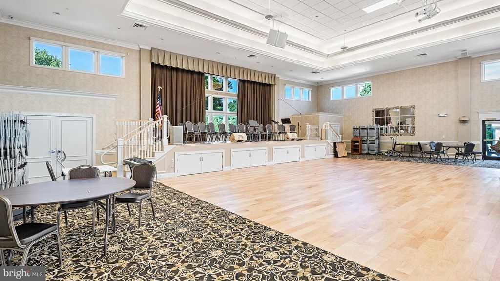 78 MIRAGE BLVD, Barnegat, NJ 08005