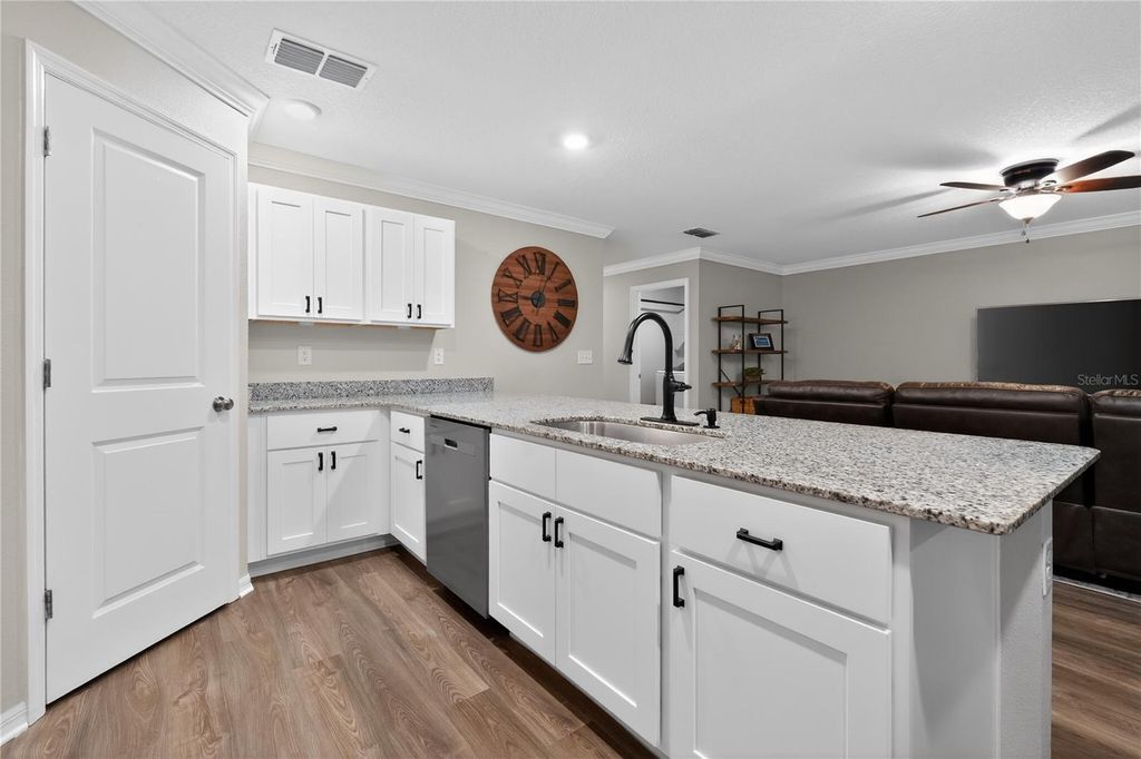 Image 11 of property listing at 10058 N ATHENIA DRIVE, Citrus Springs, FL 34434