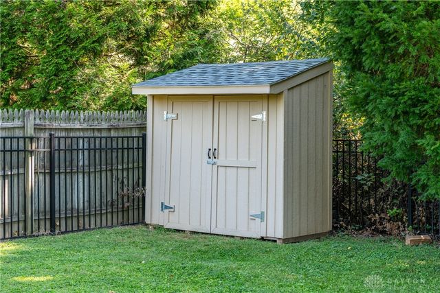 4128 Eckworth Drive, Bellbrook, OH 45305