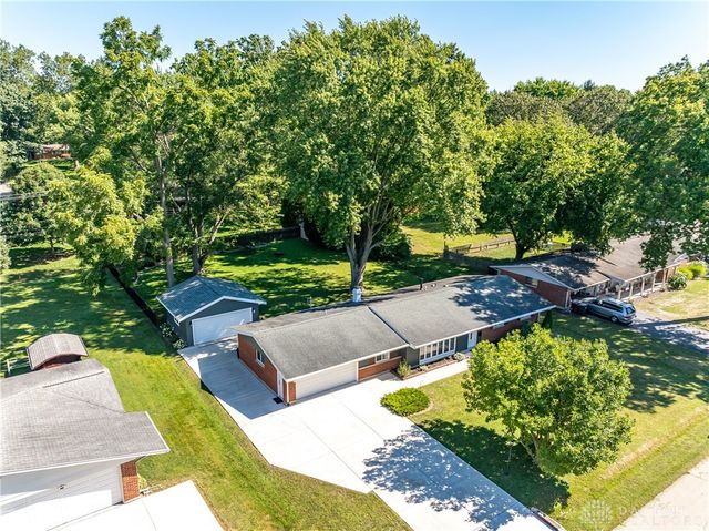 4128 Eckworth Drive, Bellbrook, OH 45305
