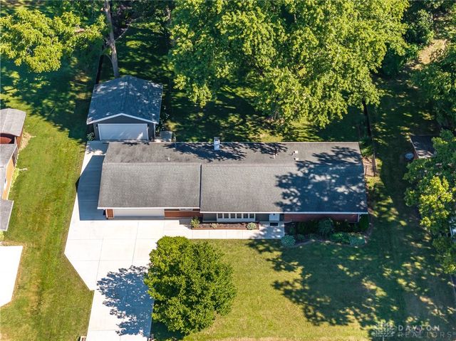 4128 Eckworth Drive, Bellbrook, OH 45305
