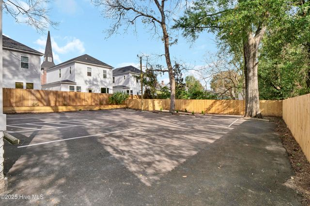 405 S 6th Street 1, Wilmington, NC 28401