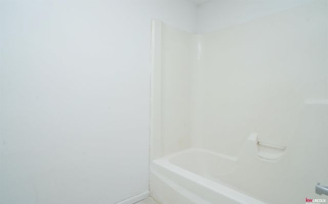 4129 W Thatcher Circle, Lincoln, NE 68528
