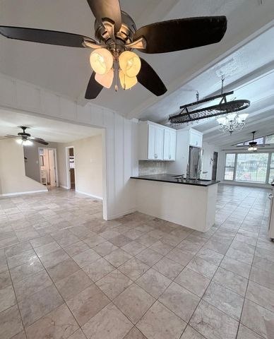 618 Sulphur Street, Houston, TX 77034