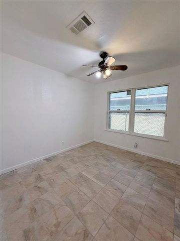 618 Sulphur Street, Houston, TX 77034