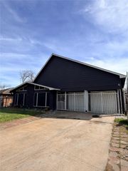 618 Sulphur Street, Houston, TX 77034