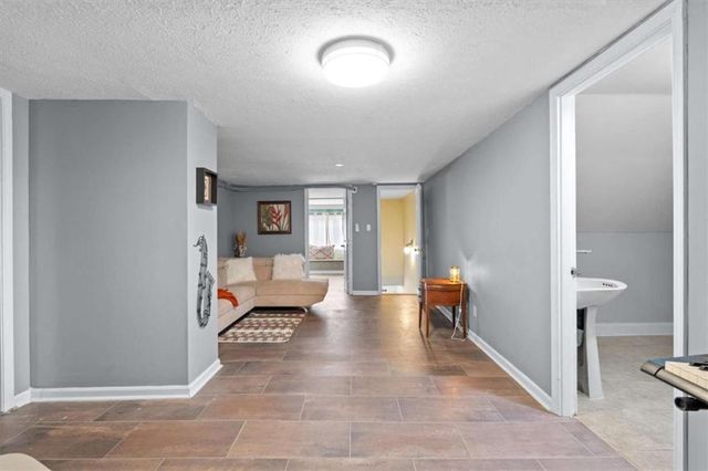 2014 S 16 Highway S, Carrollton, GA 30116