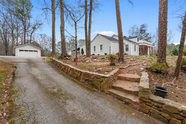 2014 S 16 Highway S, Carrollton, GA 30116