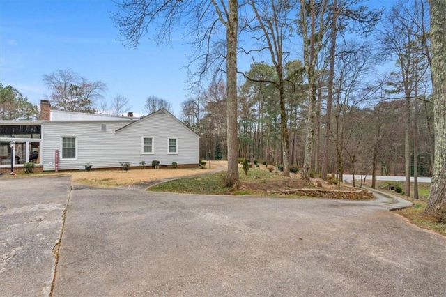 2014 S 16 Highway S, Carrollton, GA 30116