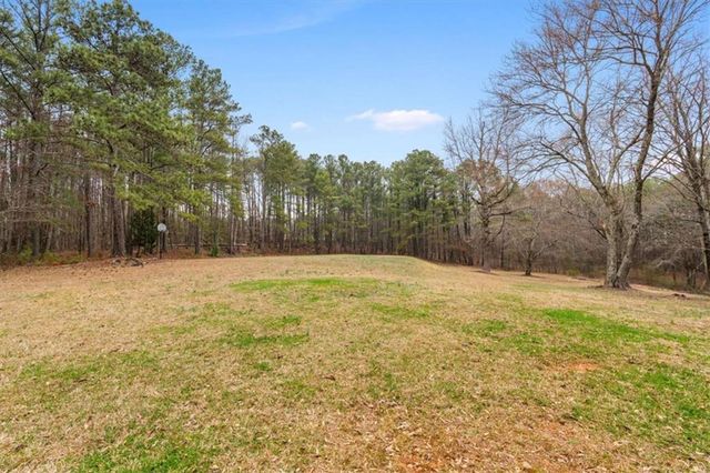 2014 S 16 Highway S, Carrollton, GA 30116