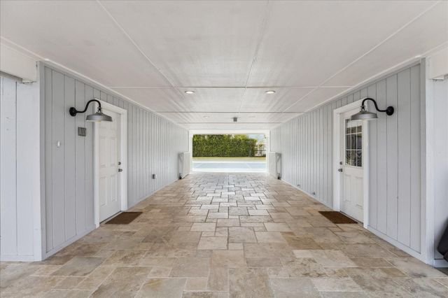 14021 Grambo Boulevard, Galveston, TX 77554