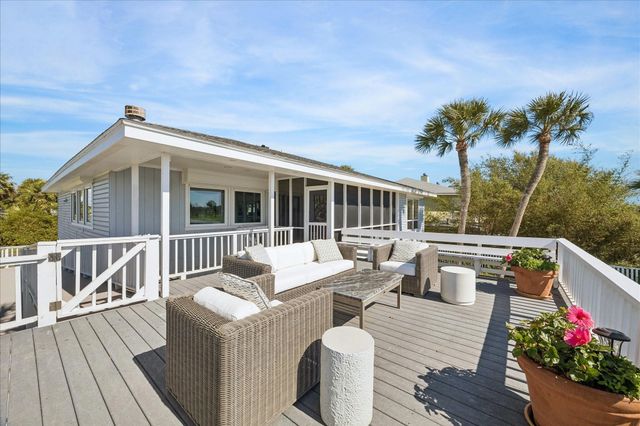 14021 Grambo Boulevard, Galveston, TX 77554