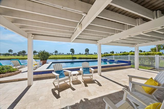 14021 Grambo Boulevard, Galveston, TX 77554