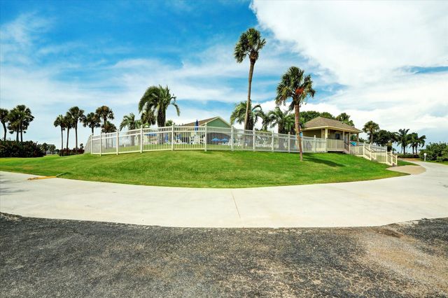 14021 Grambo Boulevard, Galveston, TX 77554