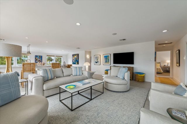 14021 Grambo Boulevard, Galveston, TX 77554