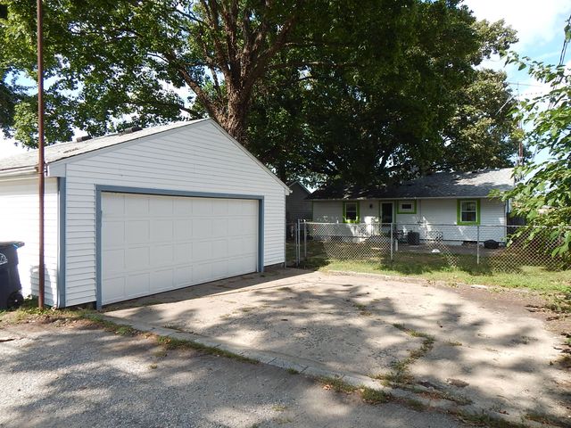 1009 W Coolspring Avenue, Michigan City, IN 46360