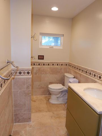 1009 W Coolspring Avenue, Michigan City, IN 46360